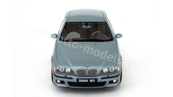 BMW E39 M5 Silverwater Blue 2000