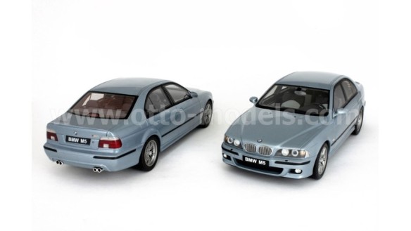 BMW E39 M5 Silverwater Blue 2000