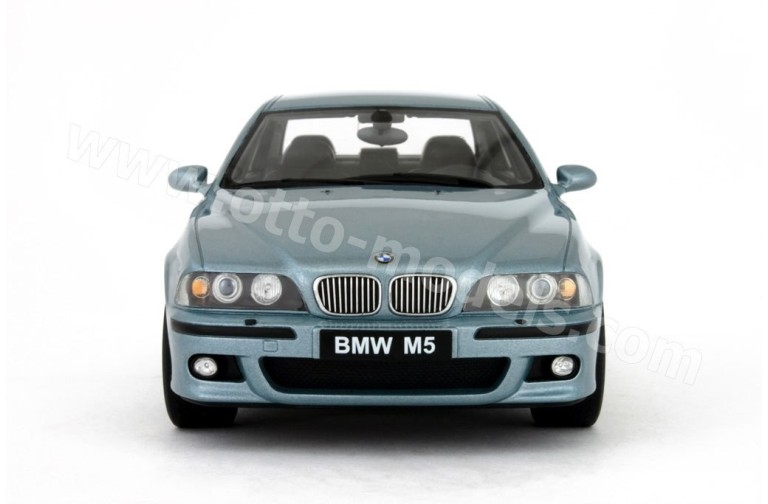 BMW E39 M5 Silverwater Blue 2000