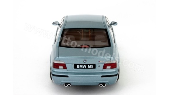 BMW E39 M5 Silverwater Blue 2000