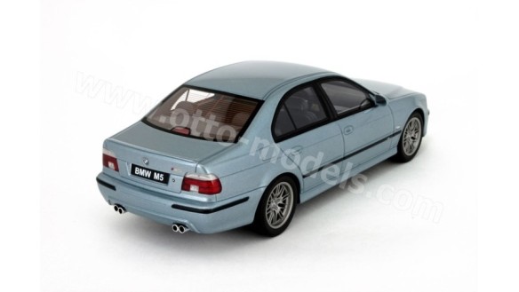 BMW E39 M5 Silverwater Blue 2000