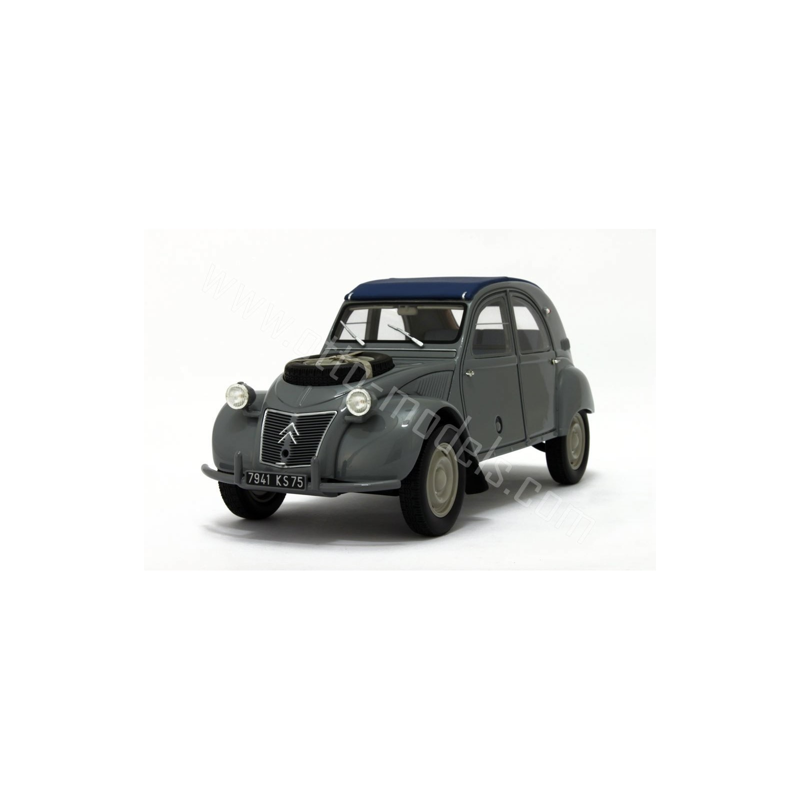Citroën 2CV Sahara Gris Clair AC132 1961