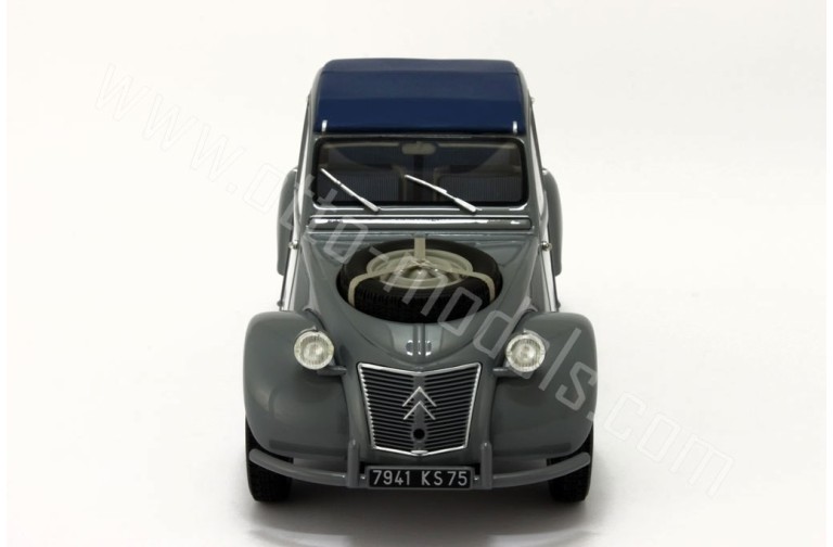 Citroën 2CV Sahara Gris Clair AC132 1961