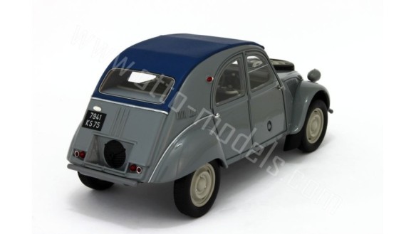 Citroën 2CV Sahara Gris Clair AC132 1961