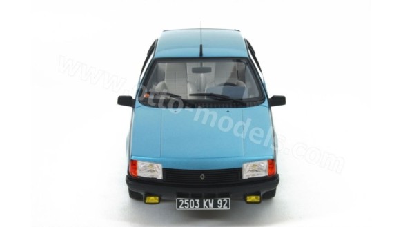 Renault Fuego GTX 2L Bleu Saphir 1982