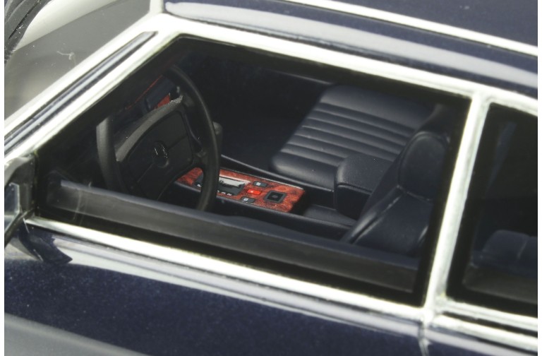 Mercedes-Benz 560 (R107) AMG Midnight Blue 1979