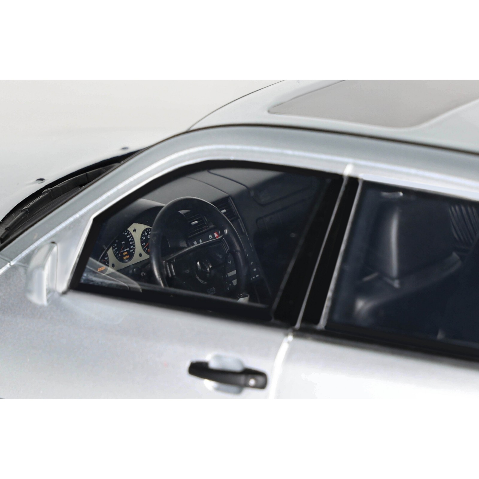 Mercedes-Benz C36 AMG W202 Brilliant Silver 1990