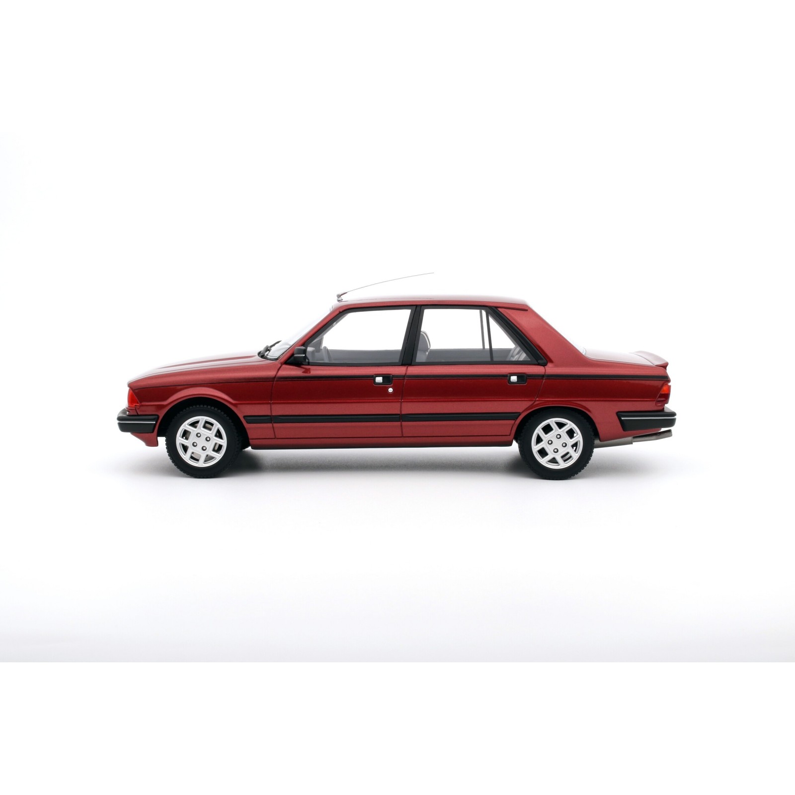 Peugeot 305 GTX Rouge Plaisir 1985
