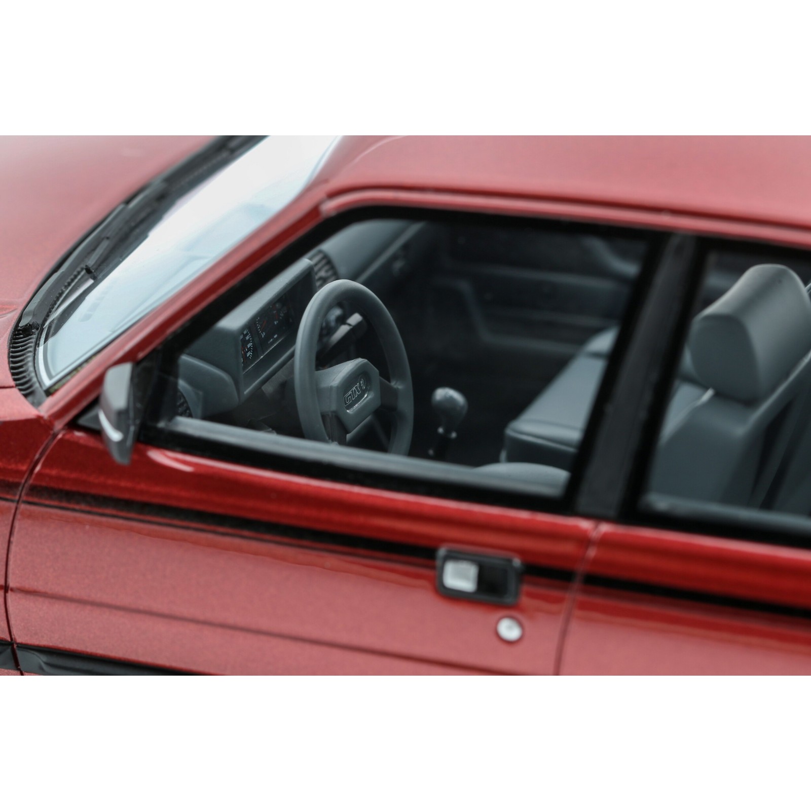 Peugeot 305 GTX Rouge Plaisir 1985