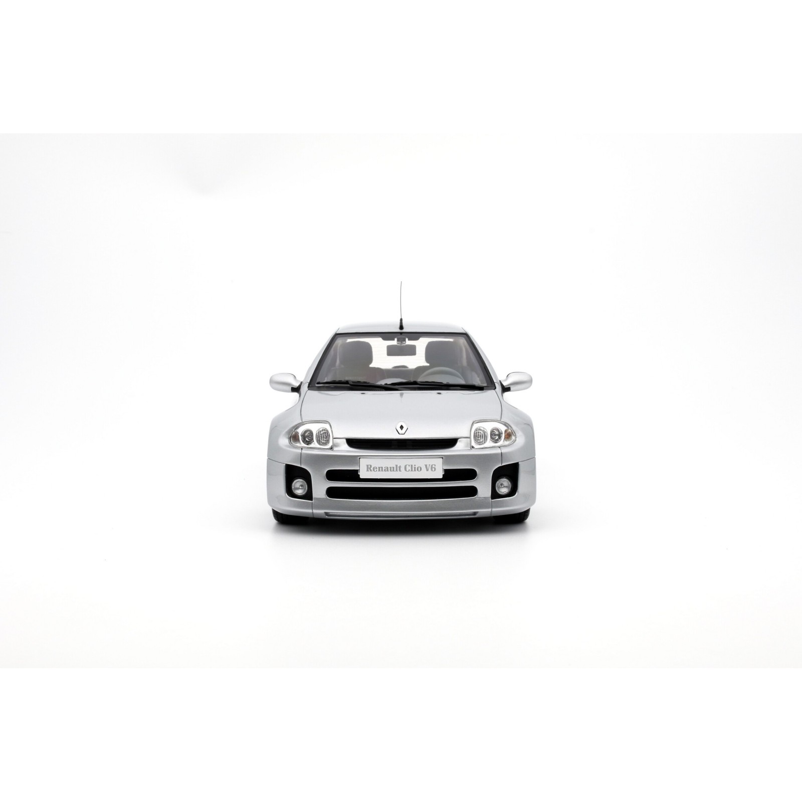 Renault Clio V6 Phase 1 Silver 2001