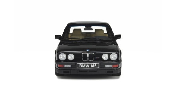 BMW E28 M5 Diamond Black 1984