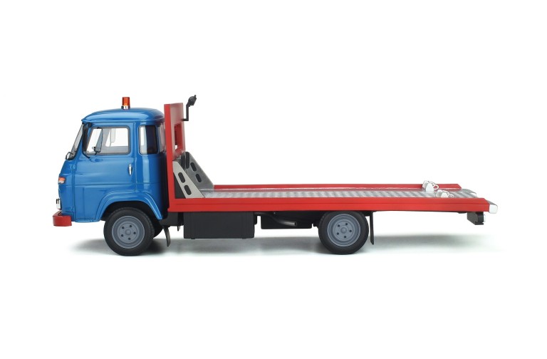 Saviem SG2 Depanneuse Porte-Plateau Bleu Saviem 1975