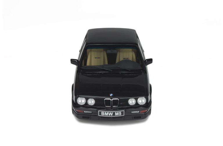 BMW E28 M5 Diamond Black 1984
