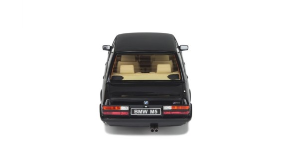 BMW E28 M5 Diamond Black 1984