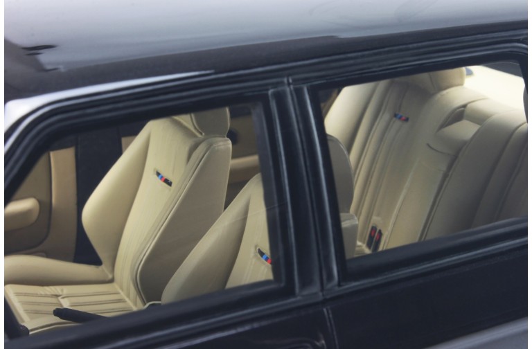 BMW E28 M5 Diamond Black 1984