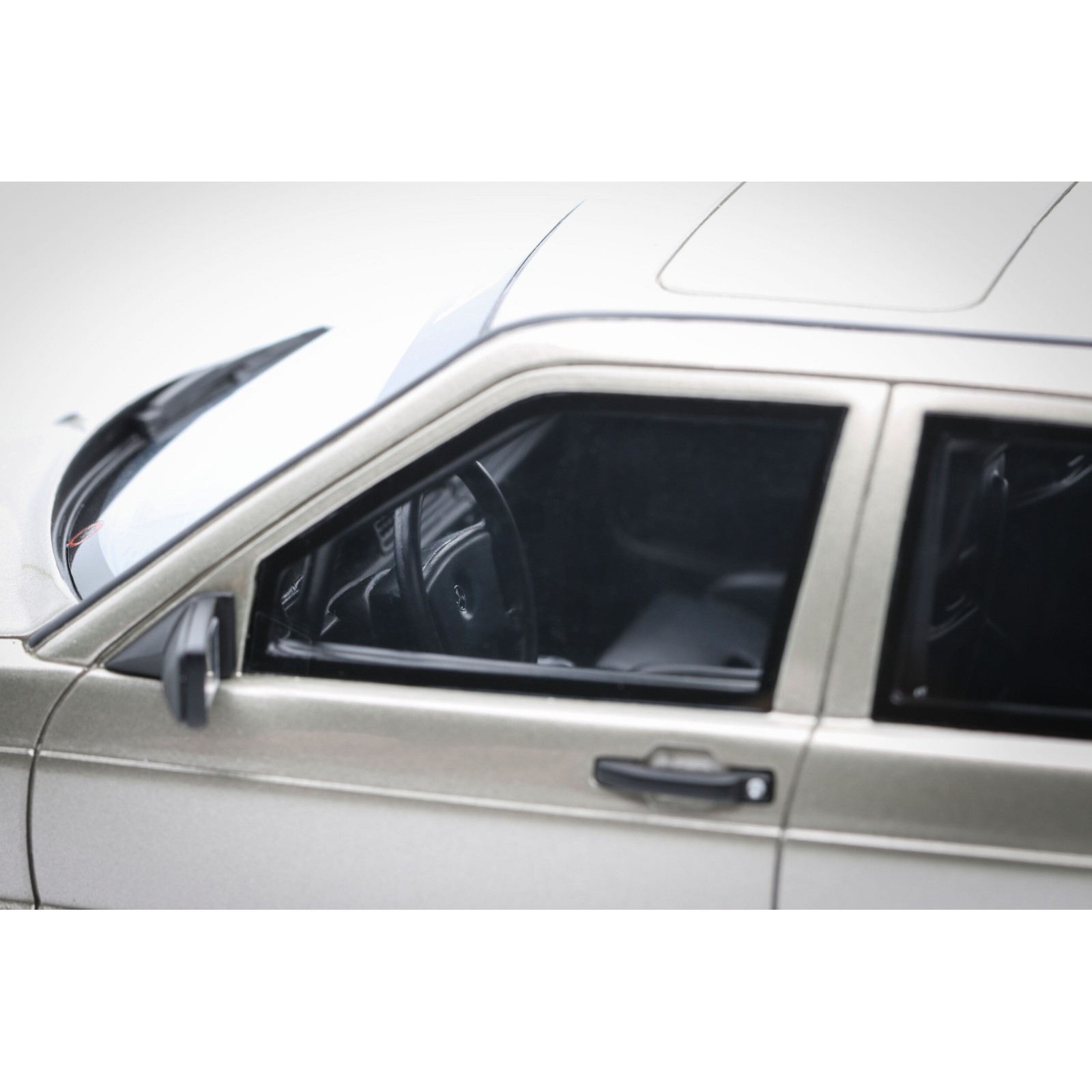 Mercedes-Benz 190E 2.3 16 W201 Smoke Silver Metallic 1984