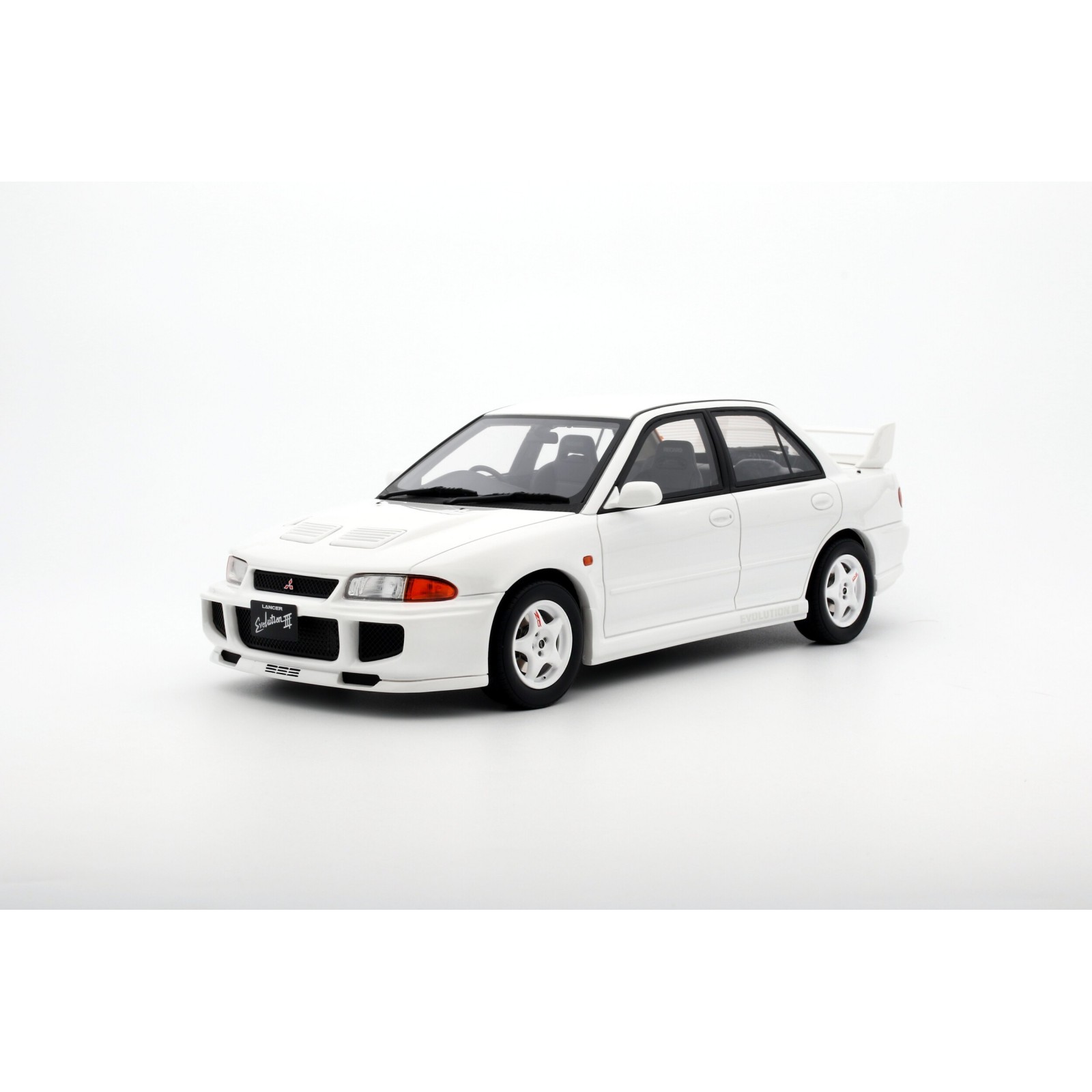 Mitsubishi Lancer Evo III Scotia White W83 1995