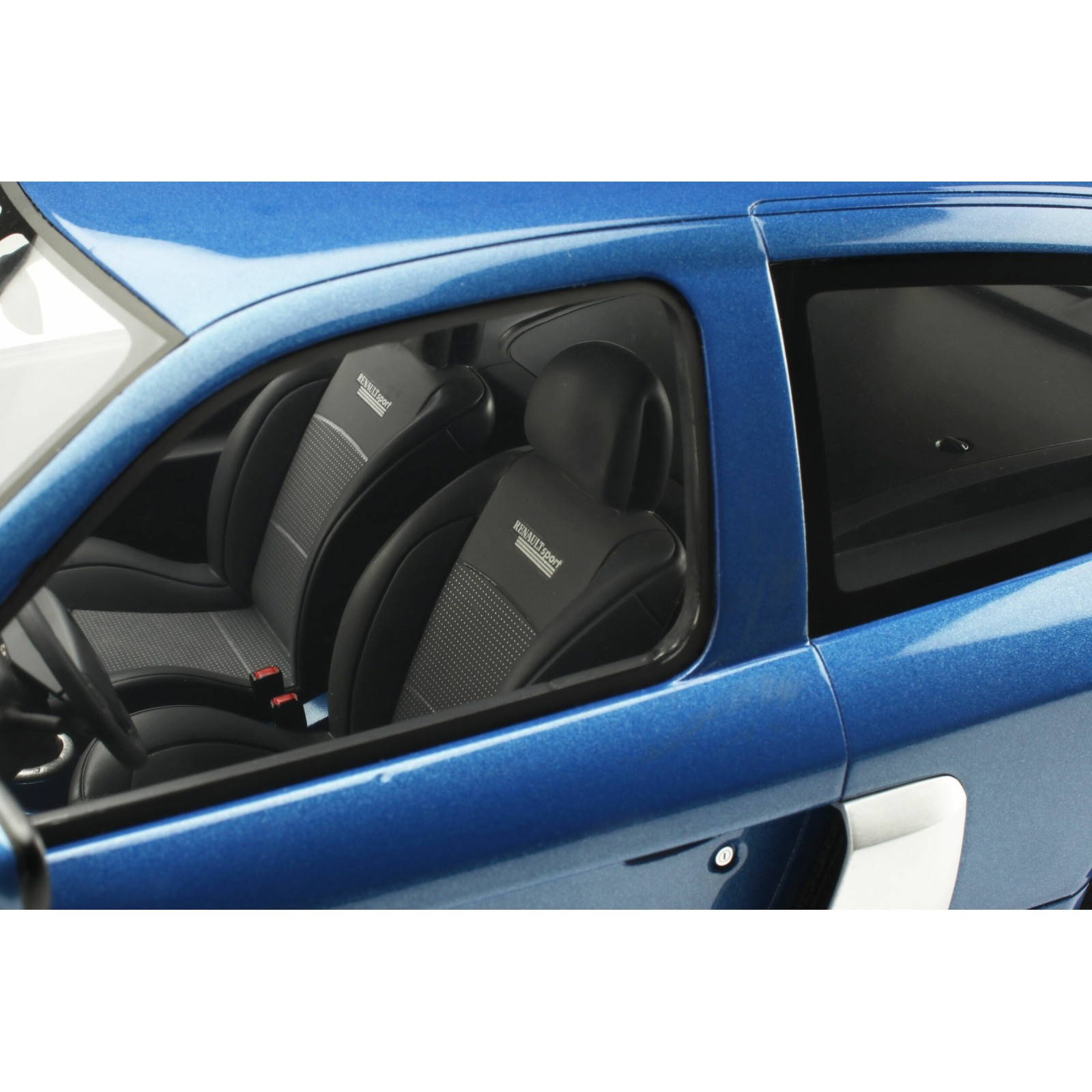 Renault Clio 2 V6 Phase 2 Blue Iliade 549/784 2003