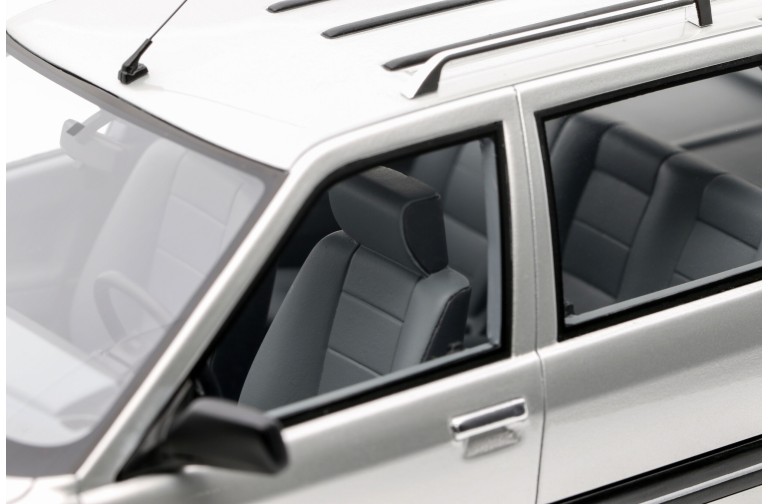 Renault 21 Nevada Phase 1 Argent Metallic 1988