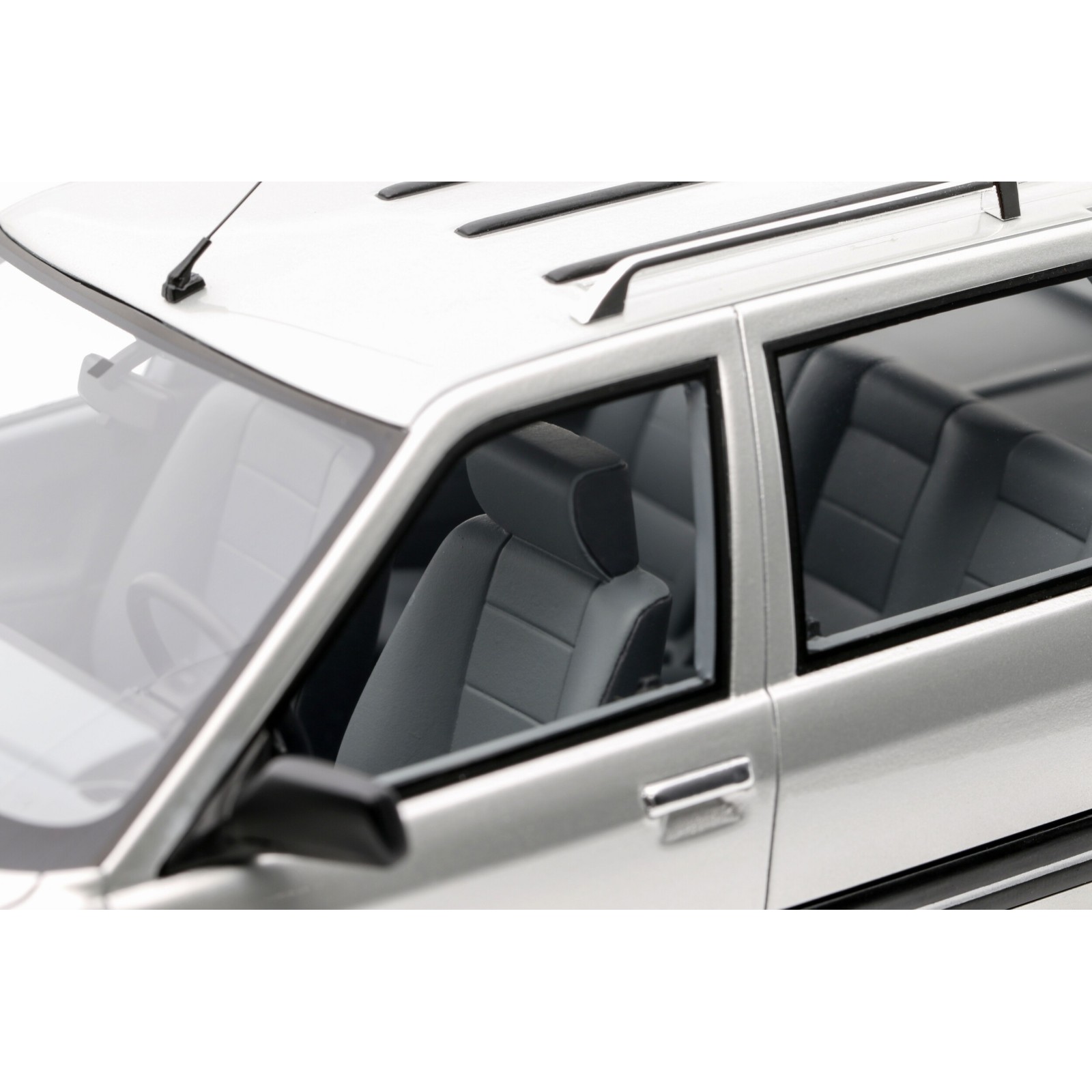 Renault 21 Nevada Phase 1 Argent Metallic 1988