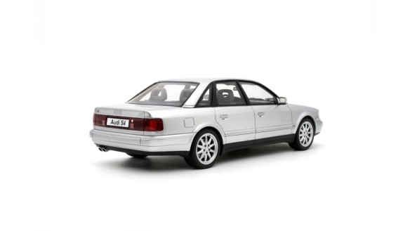 Audi S4 (C4) 4.2 V8 Crystal Silver C6 1993