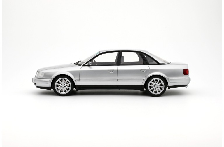Audi S4 (C4) 4.2 V8 Crystal Silver C6 1993