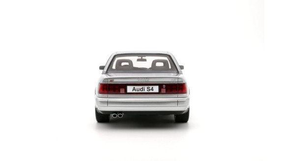 Audi S4 (C4) 4.2 V8 Crystal Silver C6 1993