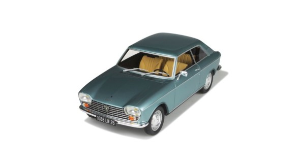 Peugeot 204 Coupé Bleu Clair Métal 1966