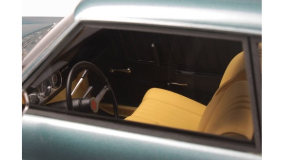 Peugeot 204 Coupé Bleu Clair Métal 1966