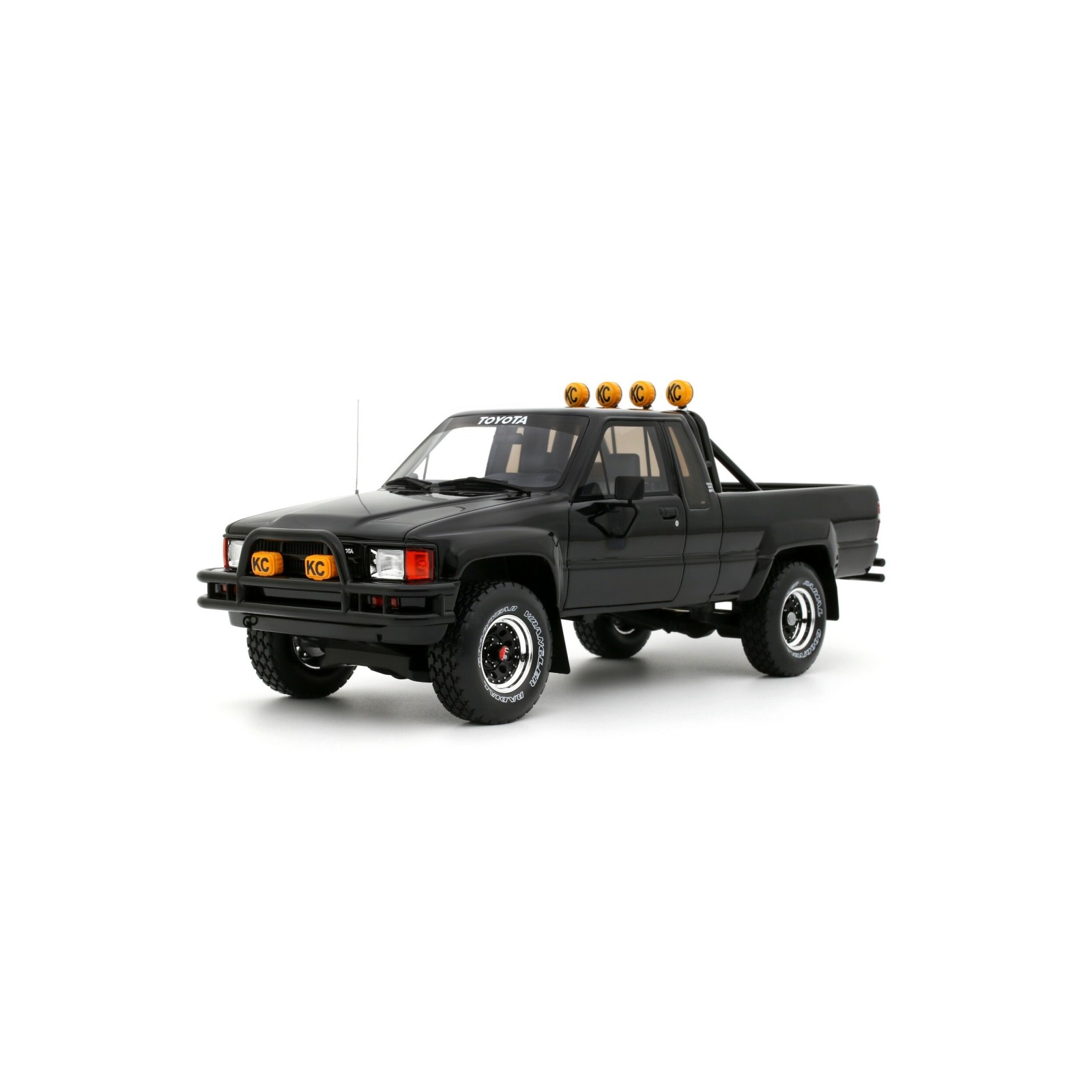 Toyota Hilux SR5 Glossy Black 202 1985