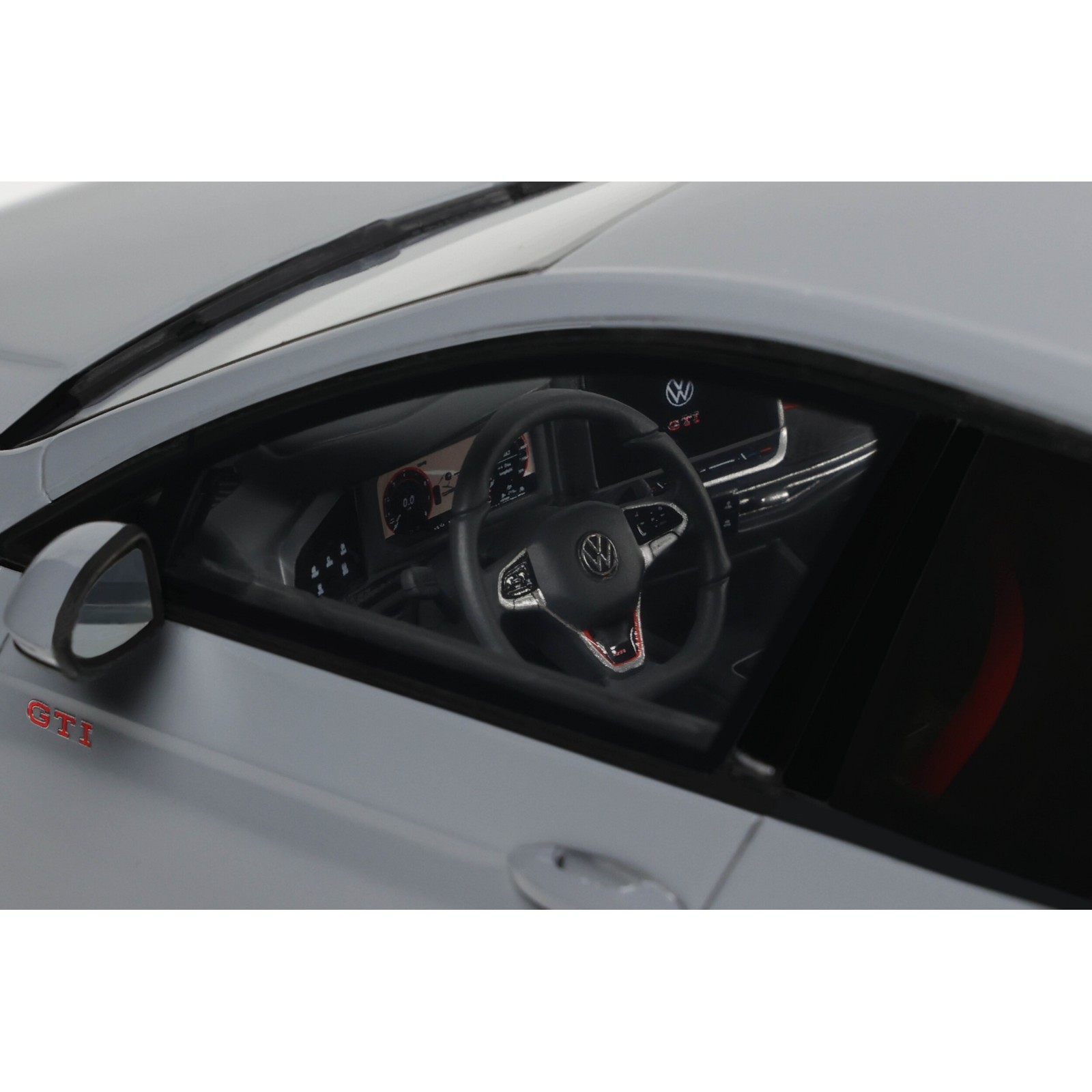 Volkswagen Golf GTI VIII Moonstone Grey 2024