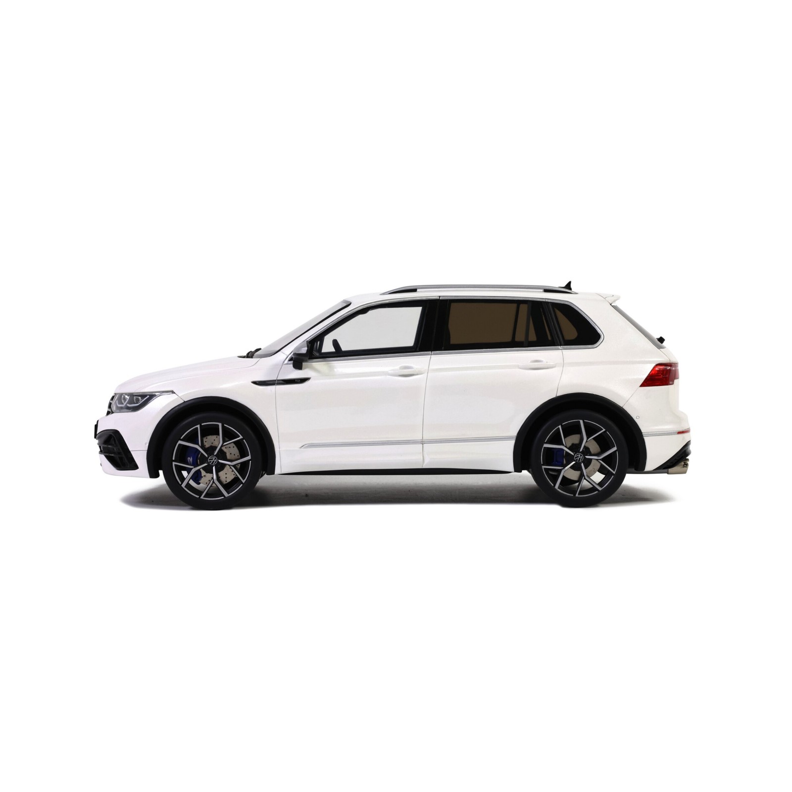 Volkswagen Tiguan R Oryx White Pearl L0K1 2021