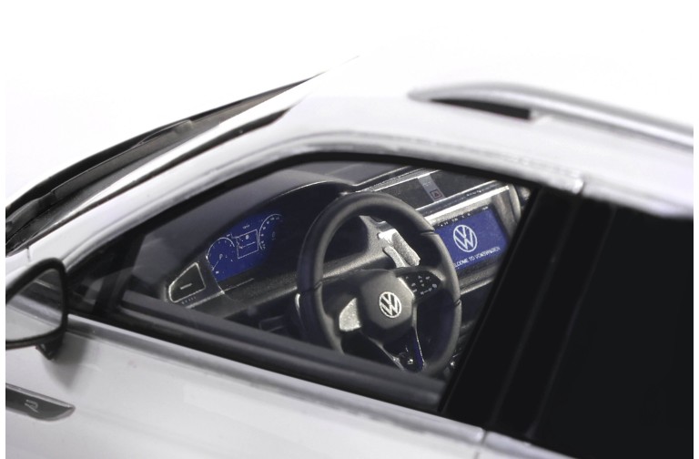 Volkswagen Tiguan R Oryx White Pearl L0K1 2021