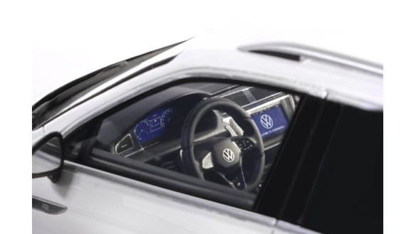 Volkswagen Tiguan R Oryx White Pearl L0K1 2021