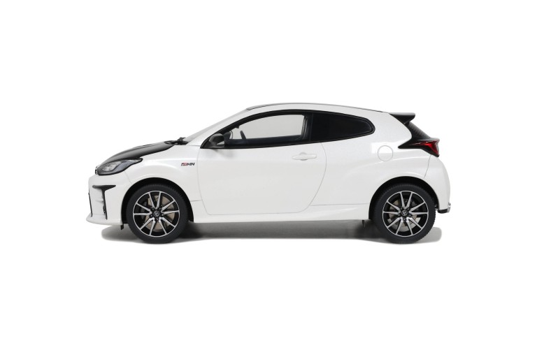 GRMN Yaris Rally Package Platinium White Pearl 2022