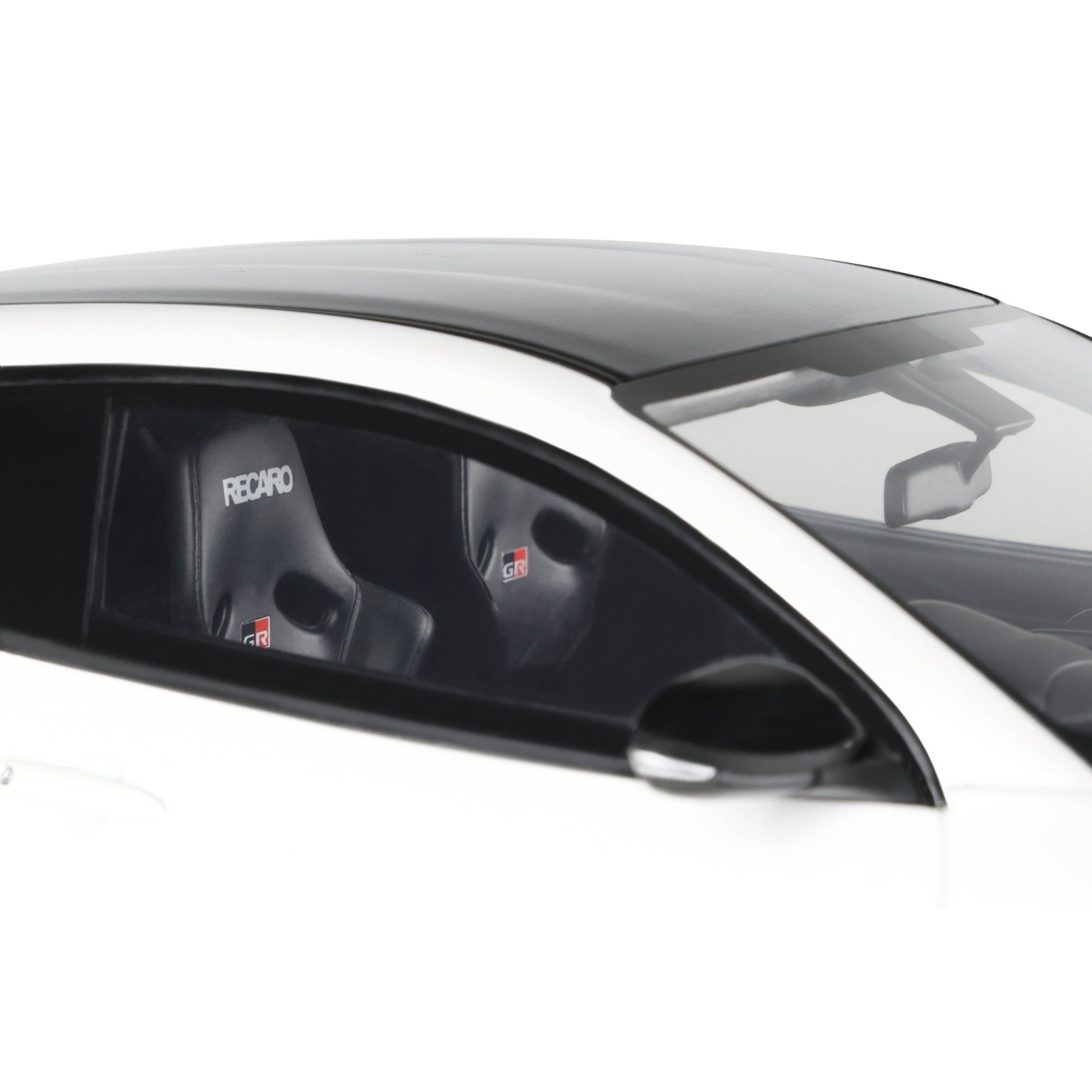 GRMN Yaris Rally Package Platinium White Pearl 2022