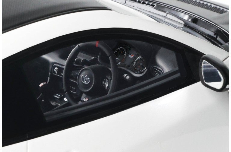 GRMN Yaris Rally Package Platinium White Pearl 2022