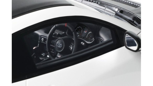 GRMN Yaris Rally Package Platinium White Pearl 2022