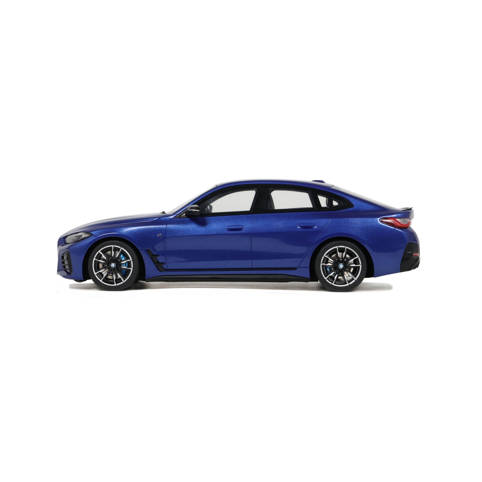 BMW i4 M50 Frozen Portimao Blue Metallic Individual C31 2021