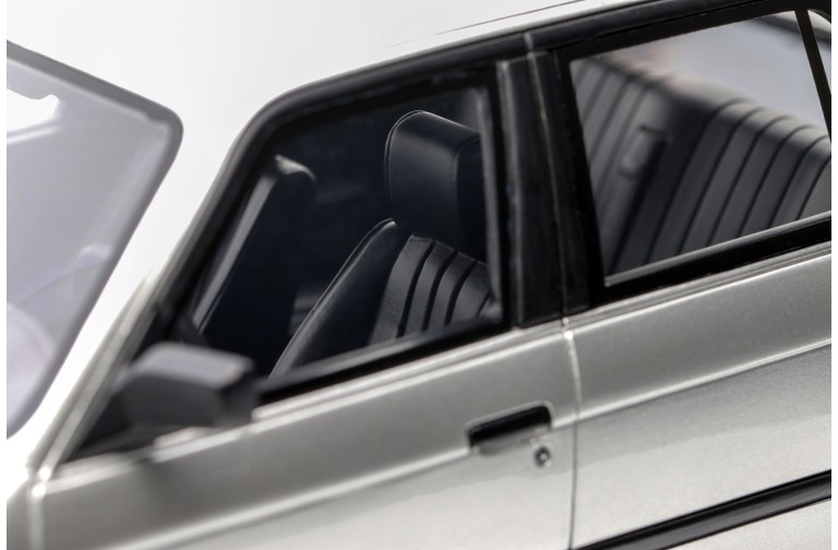 BMW E30 325I Sedan Sterling Silver Metallic 1988