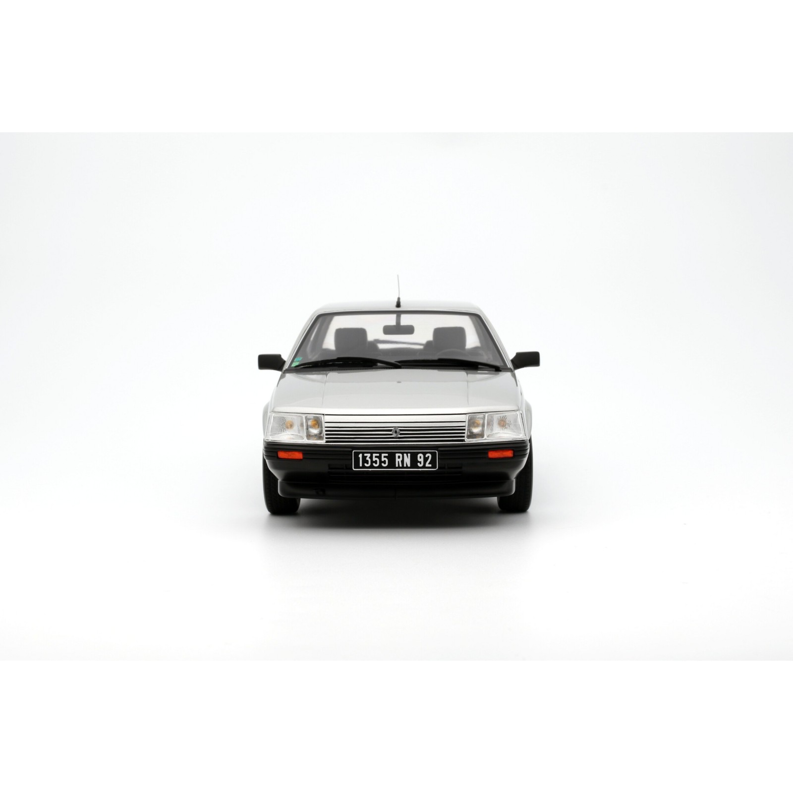 Renault 25 Phase 1 V6 Injection Argent 620 1985