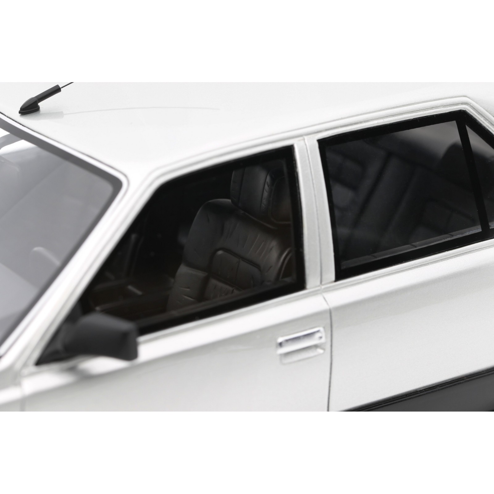 Renault 25 Phase 1 V6 Injection Argent 620 1985