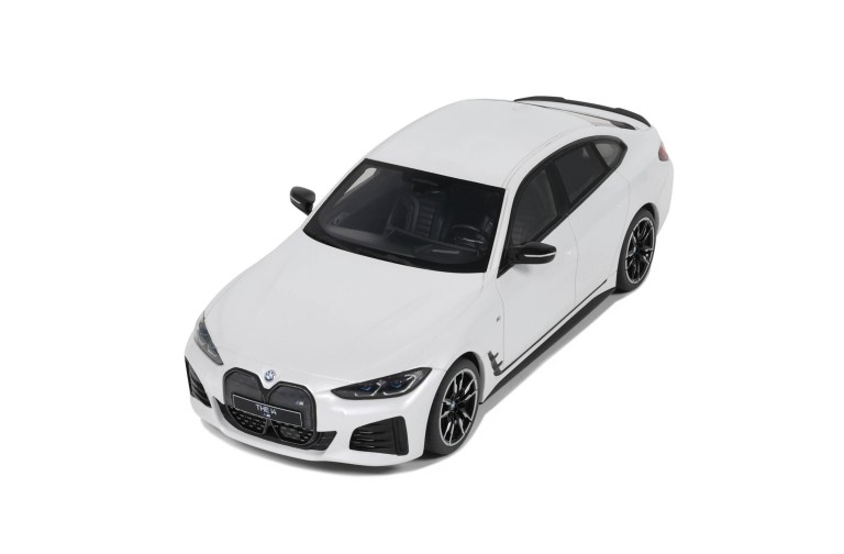 BMW i4 M50 Mineral White Metallic C6A 2021