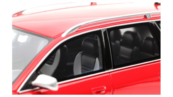 Audi RS 4 B5 Misano Red 2000