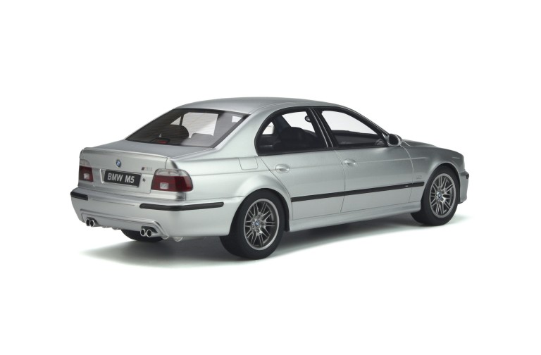 BMW E39 M5 Titanium Silver 2002