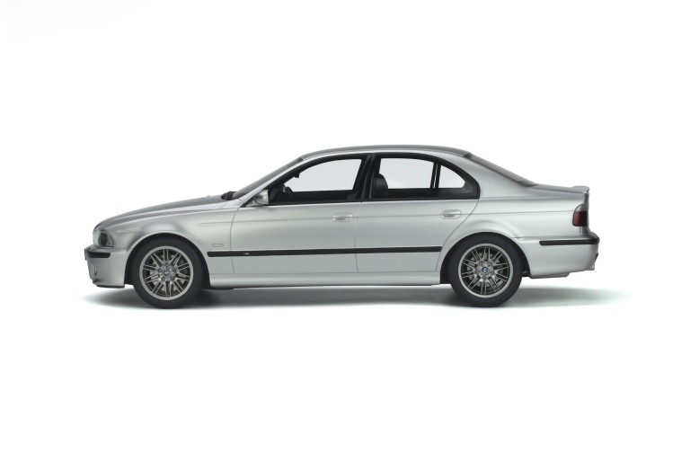BMW E39 M5 Titanium Silver 2002