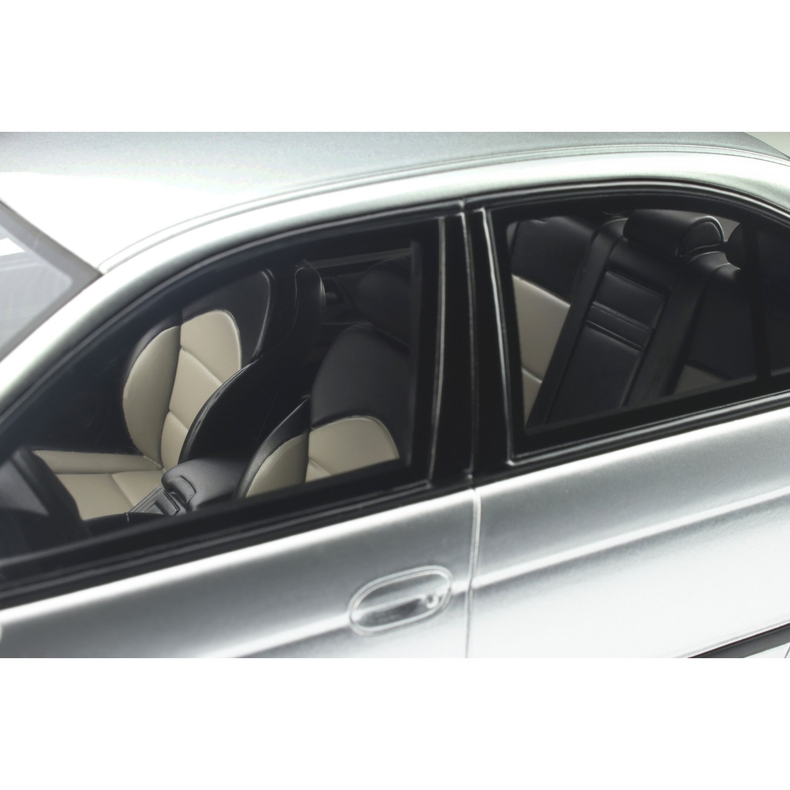 BMW E39 M5 Titanium Silver 2002