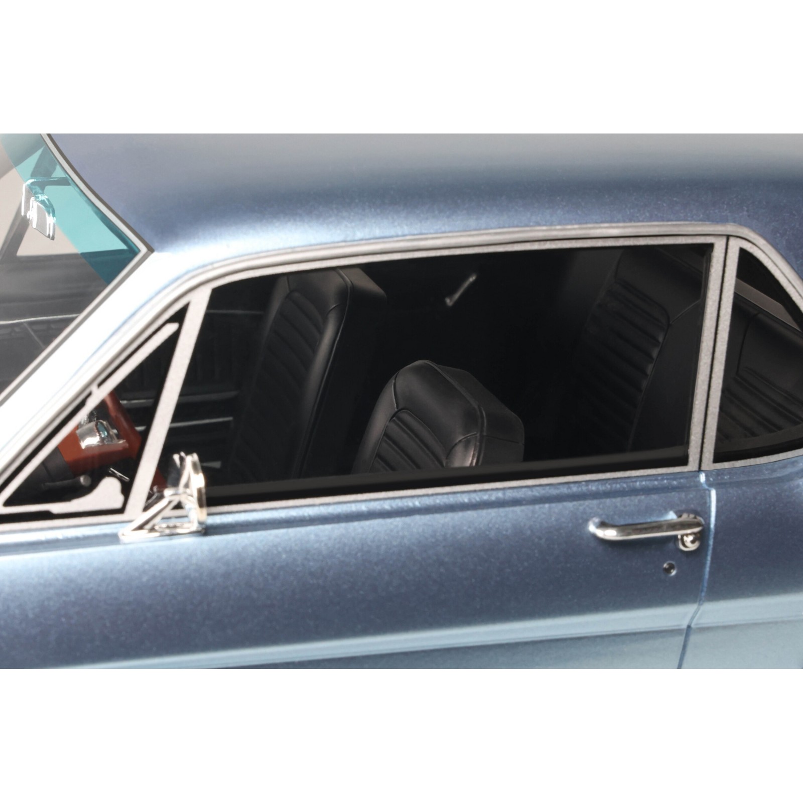 Ford Mustang V8 Hardtop Silver Blue Pony 1965