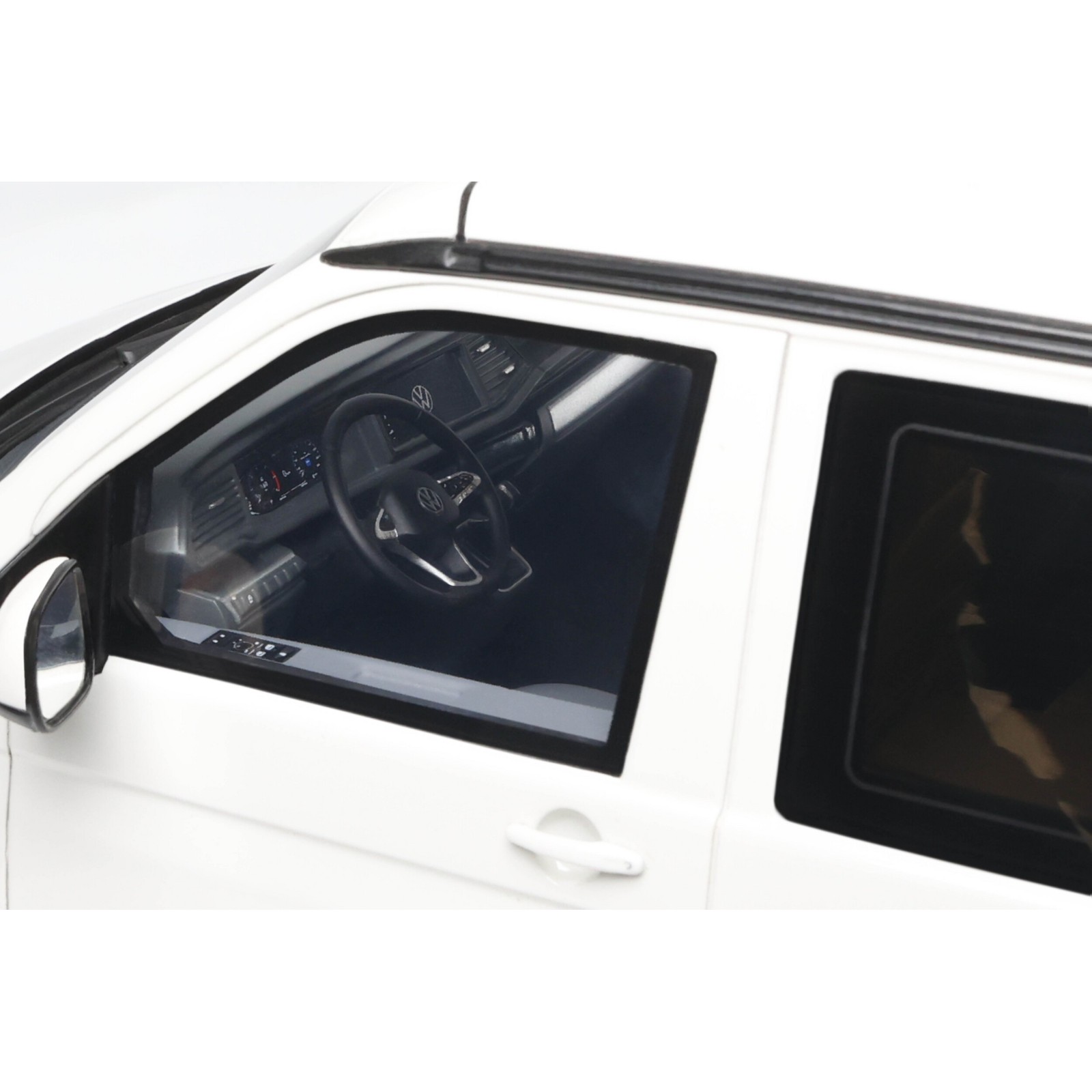 Volkswagen T6.1 California Ocean Candy White LB9A 2021