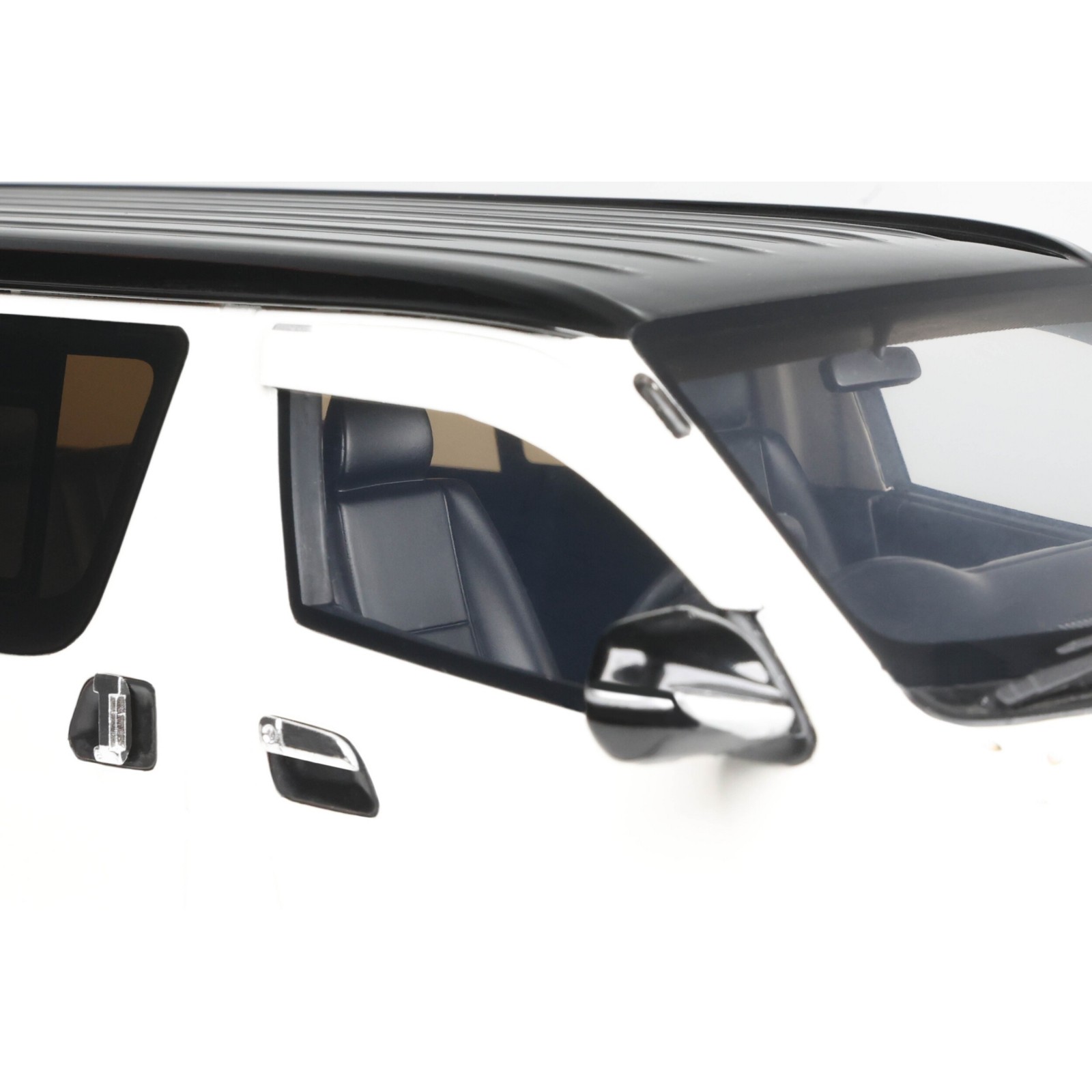 Toyota Hiace Super GL Custom Pearl White 2008